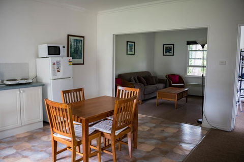 Giants Table And Cottages - Accommodation Perth 17