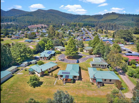 Giants Table And Cottages - Accommodation Perth 27