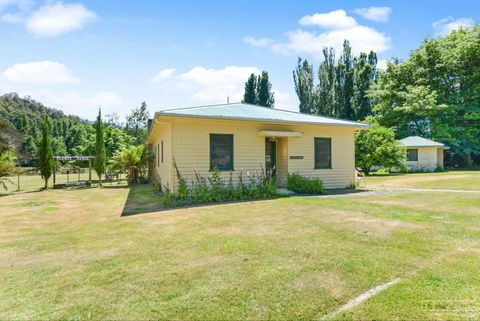 Giants Table And Cottages - Accommodation Perth 24