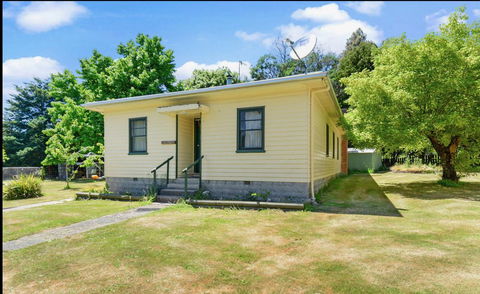 Giants Table And Cottages - Accommodation Perth 2