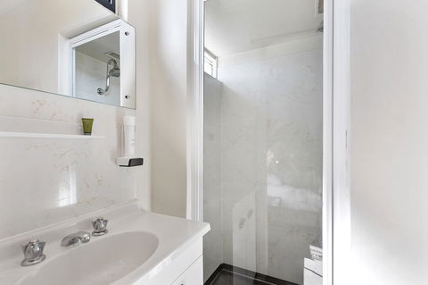 The Cornwall Boutique Hotel - Accommodation Perth 7