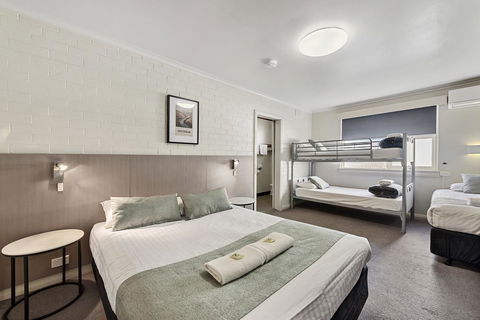 The Cornwall Boutique Hotel - Accommodation Perth 8