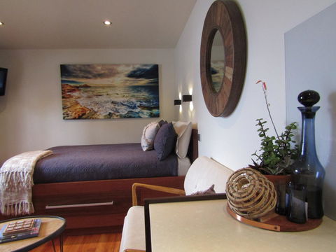 Salt Box Hideaway - Accommodation Perth 0