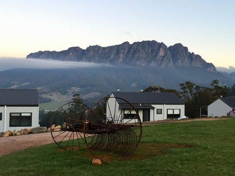 Manna Hill Farm - Perth Resorts 11