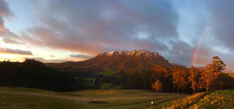 Manna Hill Farm - Perth Resorts 5