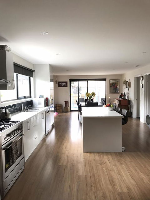 Georges Bay Apartments - Accommodation Perth 10