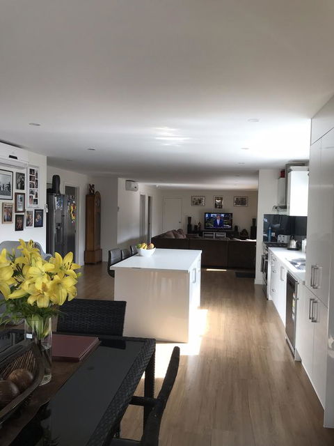 Georges Bay Apartments - Accommodation Perth 6