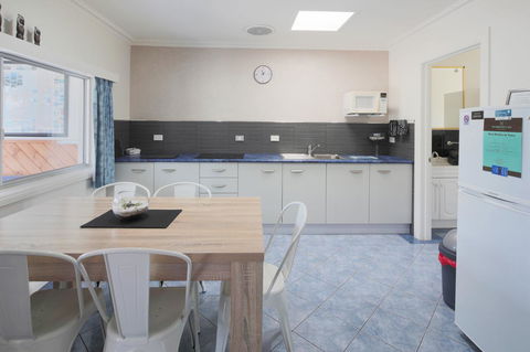 Georges Bay Apartments - Accommodation Perth 36