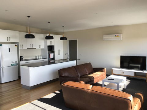 Couples Getaway On Bruny Island - Perth Resorts 17