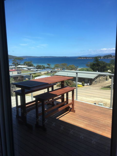 Couples Getaway On Bruny Island - Perth Resorts 9