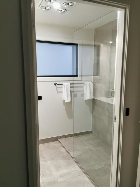 Youngtown Executive Apartments - 2BR Included, Free Parking & Wifi, Sofa Bed & Cot Fee Applies - Accommodation Perth 7