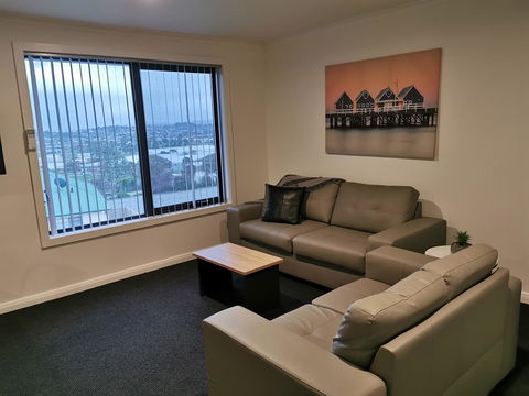 Youngtown Executive Apartments - 2BR Included, Free Parking & Wifi, Sofa Bed & Cot Fee Applies - Accommodation Perth 35