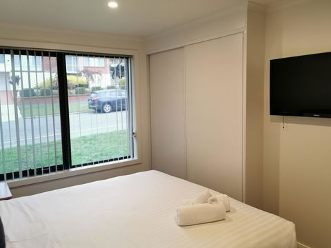 Youngtown Executive Apartments - 2BR Included, Free Parking & Wifi, Sofa Bed & Cot Fee Applies - Accommodation Perth 8