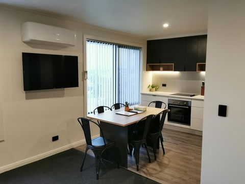 Youngtown Executive Apartments - 2BR Included, Free Parking & Wifi, Sofa Bed & Cot Fee Applies - Accommodation Perth 0