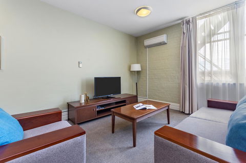 Launceston Central Apartment Hotel Official - Accommodation Perth 14