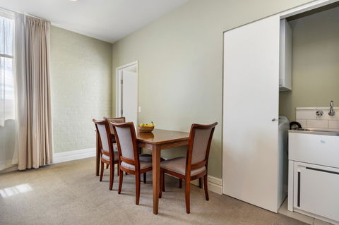 Launceston Central Apartment Hotel Official - Accommodation Perth 4