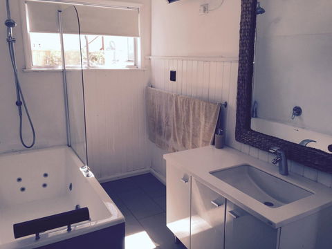The Ultimate Beach House - Accommodation Perth 22