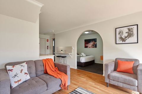 Elphin Serviced Apartments - Accommodation Perth 11