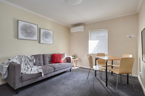 Elphin Serviced Apartments - Accommodation Perth 10