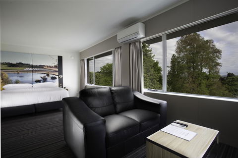 Mercure Launceston - Perth Resorts 8