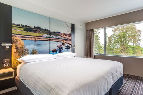 Mercure Launceston - Perth Resorts 13