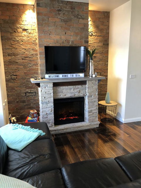 Apartment 5ive - Accommodation Perth 2