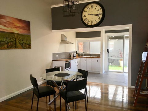 Apartment 5ive - Accommodation Perth 5