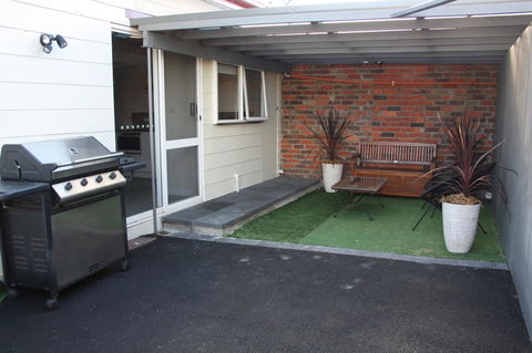Apartment 5ive - Accommodation Perth 10