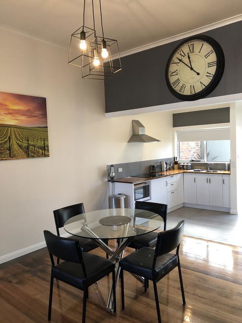 Apartment 5ive - Accommodation Perth 1