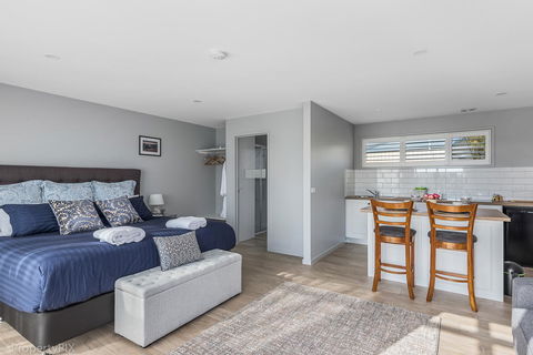 Harrison Grove - Accommodation Perth 7