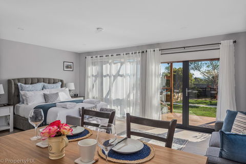 Harrison Grove - Accommodation Perth 11