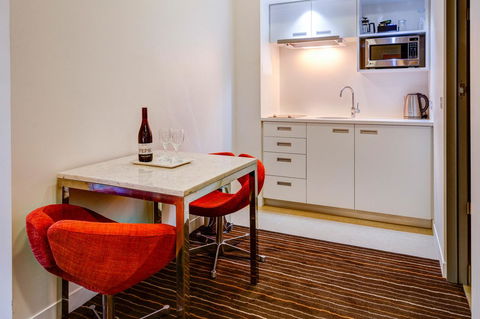 Mantra Charles Hotel - Accommodation Perth 20