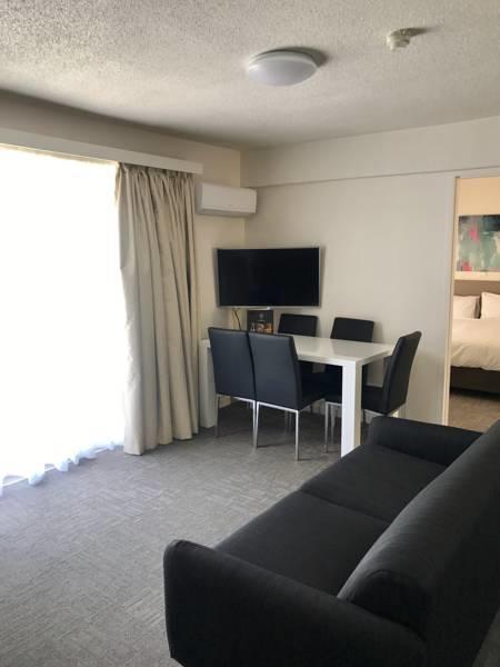 Adina Place Motel Apartments - Perth Resorts 8