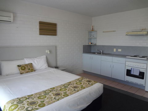 Adina Place Motel Apartments - Perth Resorts 32