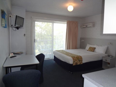 Adina Place Motel Apartments - Perth Resorts 30