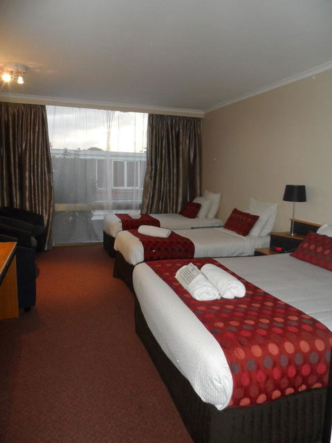 Commodore Regent - Accommodation Perth 25