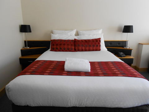 Commodore Regent - Accommodation Perth 2