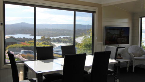 SEA EAGLE COTTAGE Amazing Views Of Bay Of Fires - Accommodation Perth 24