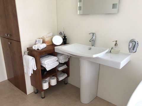 Richmond Bridge Accommodation â€œTwo The Bridgeâ€ - Perth Resorts 14