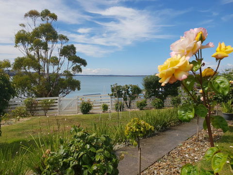 Garden By The Beach - Gateway To The East Coast, Close To Airport - Accommodation Perth 23