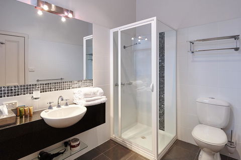Auldington Hotel - Perth Resorts 7