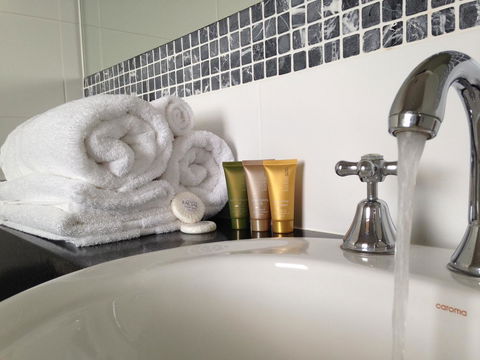 Auldington Hotel - Perth Resorts 14