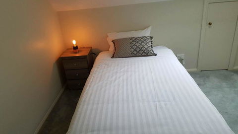 City Townhouse Walking Distance To City - Accommodation Perth 7