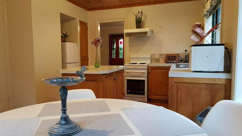 City Townhouse Walking Distance To City - Accommodation Perth 9