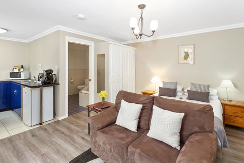 Oyster Cove Chalet - Perth Resorts 5