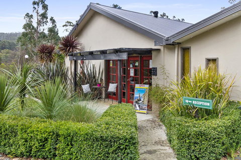 Oyster Cove Chalet - Perth Resorts 13