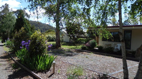 Karoola Cottage Self Contained - Accommodation Perth 3