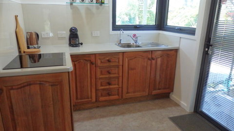 Karoola Cottage Self Contained - Accommodation Perth 5