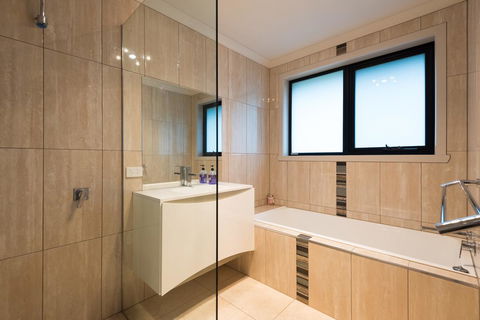 Euphoria House - Accommodation Perth 7