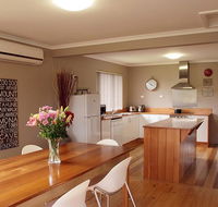 Pinestumps Holiday Home - Perth Resorts